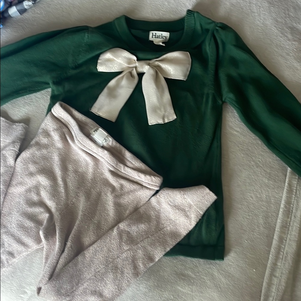Hatley Green Sweater with Cream Bow Detail and gold leggings